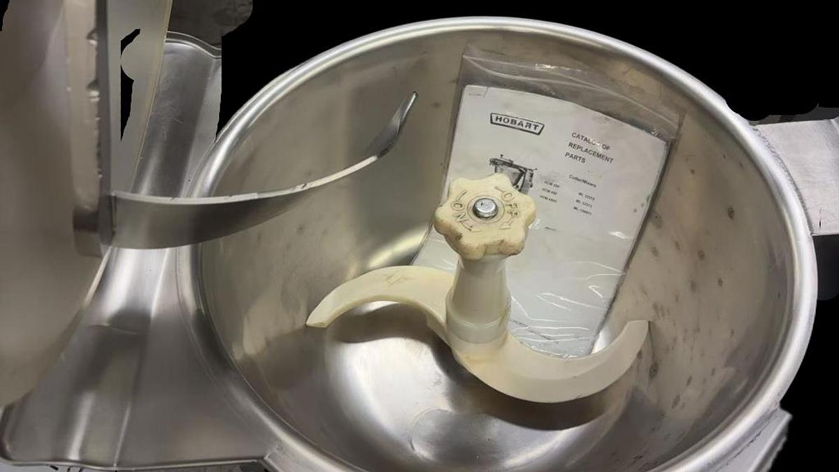Used Hobart 30 QT vertical cutter / mixer model HCM-300 - Warranty