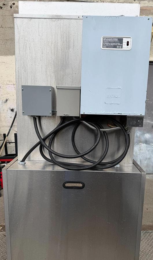 Used NAKS 36" Ventless Hood with ANSUL Fire Suppression System