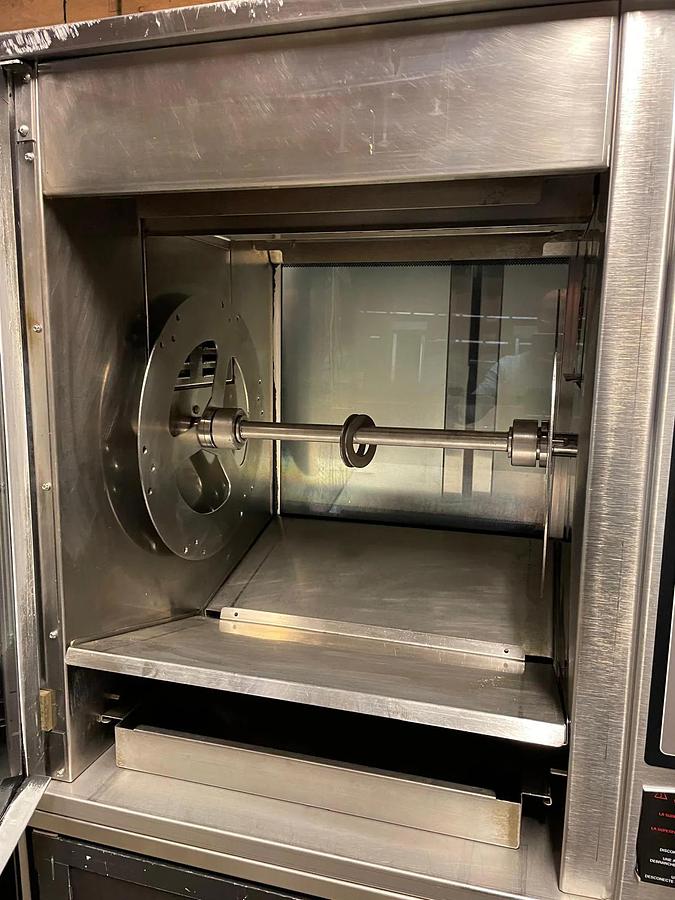 Used Henny Penny SCR-6 Chicken Rotisserie with Warming Display FORO2080