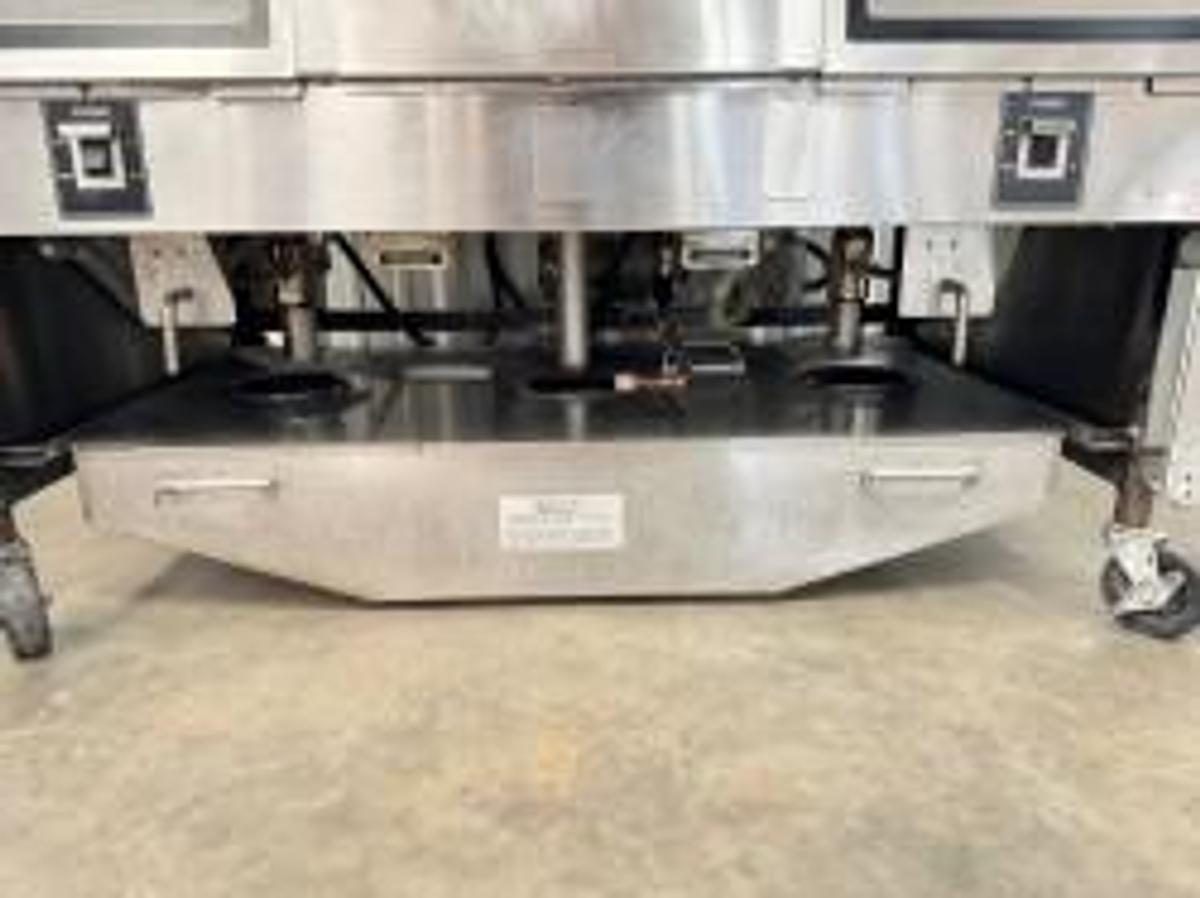 Used Henny Penny 2 Bay Electric Fryer with Filtration & Lift OAE 323