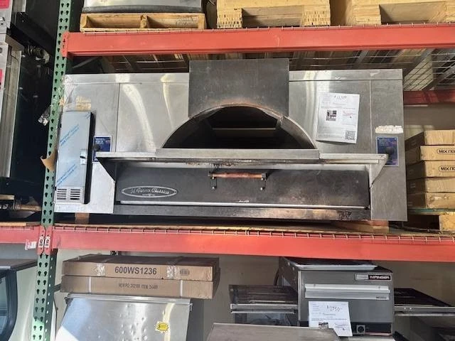 Used Bakers Pride FC-616 IL Forno Classico Natural Gas Brick Lined Deck Oven NAT GAS