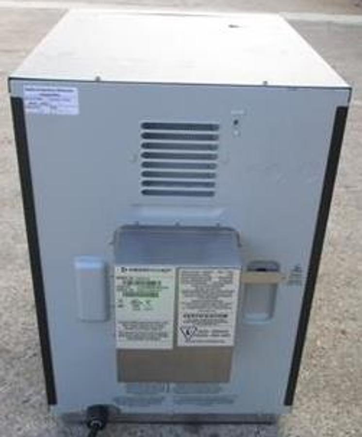 Used MERRY CHEF COMMERCIAL OVEN OR TOASTER - FAST BAKER EKION e1s - NEAR NEW