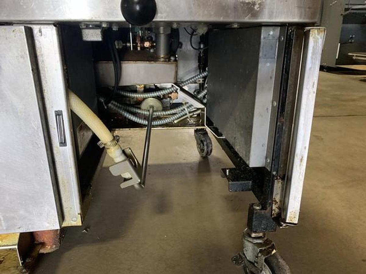 Used Henny Penny 3-Bay Fryer