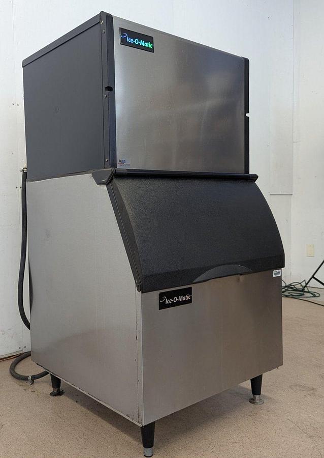 Used Ice-O-Matic ICE0500HT4 30" Half Cube Ice Machine, Air Cooled W/Ice Bin