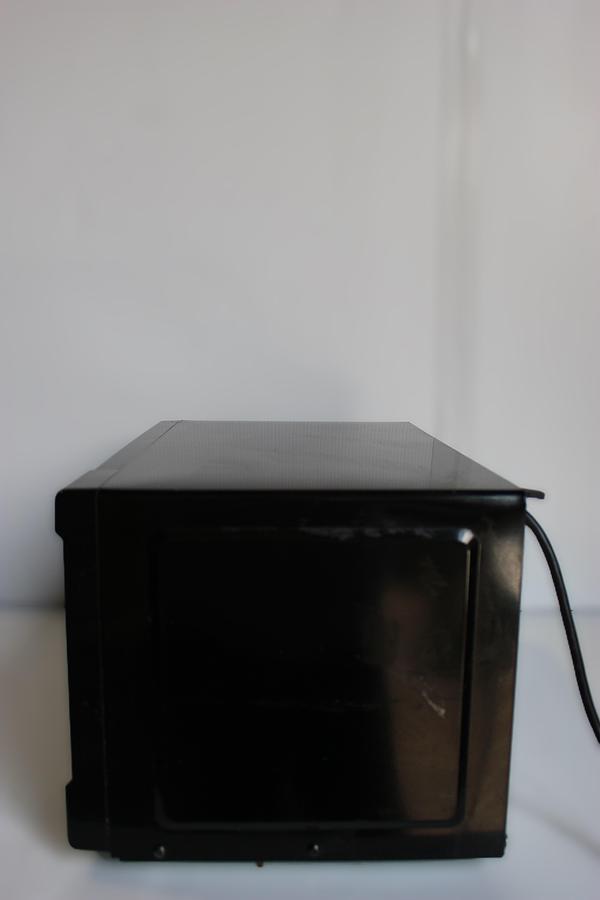 Used RCA 0.7 cu.ft. Microwave - Black - RMW733B