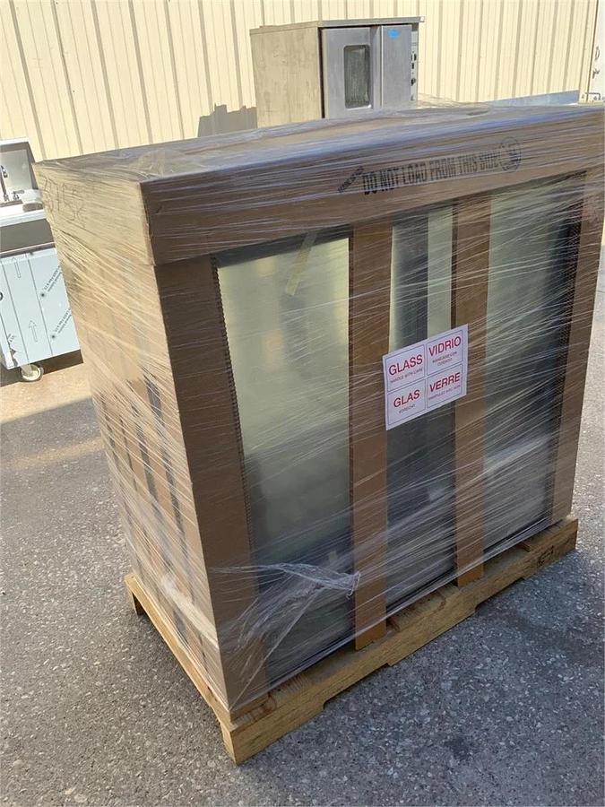 Used True 48" display case - Brand new