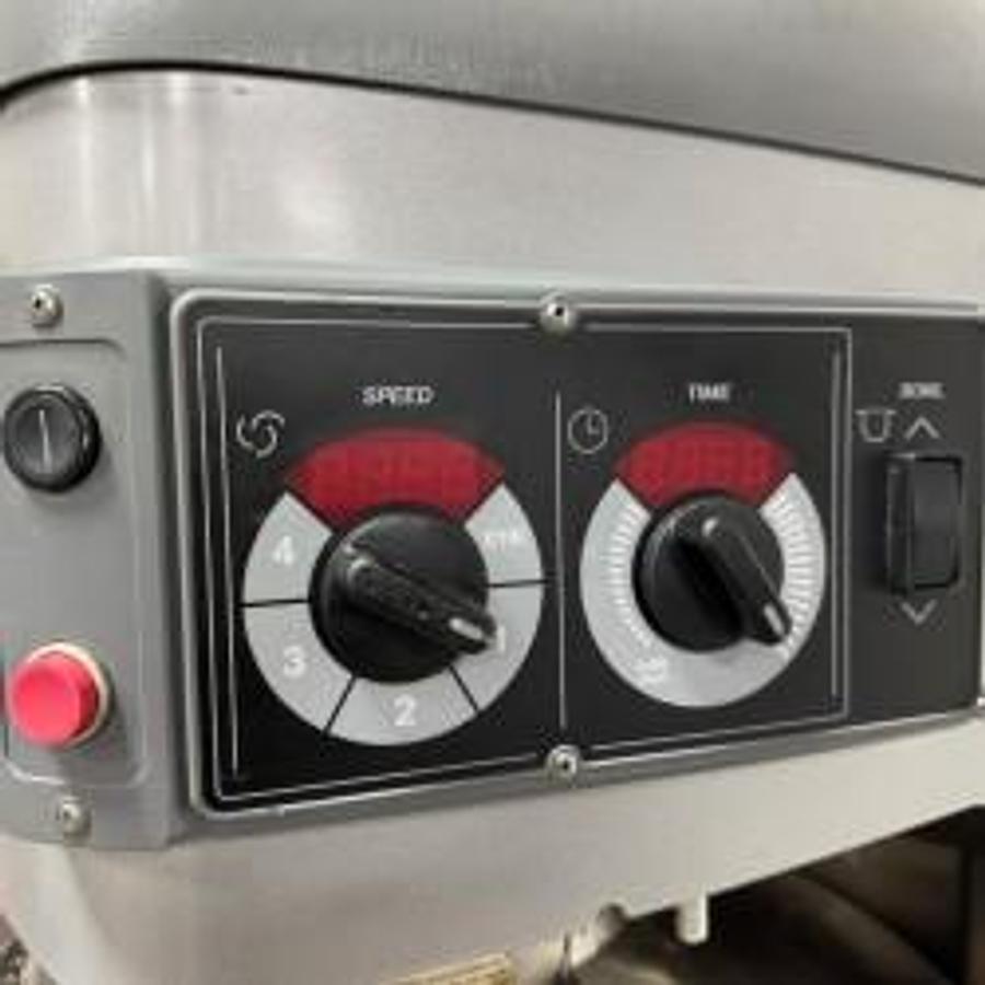 Used Hobart 140 Quart Mixer HL1400 With Bowl Guard and 80 Quart Step Down