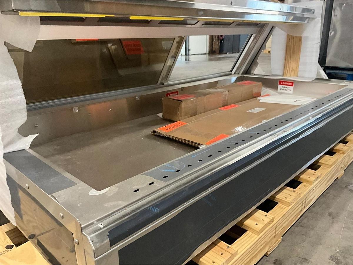 Used 6’ Giles heated food display merchandiser