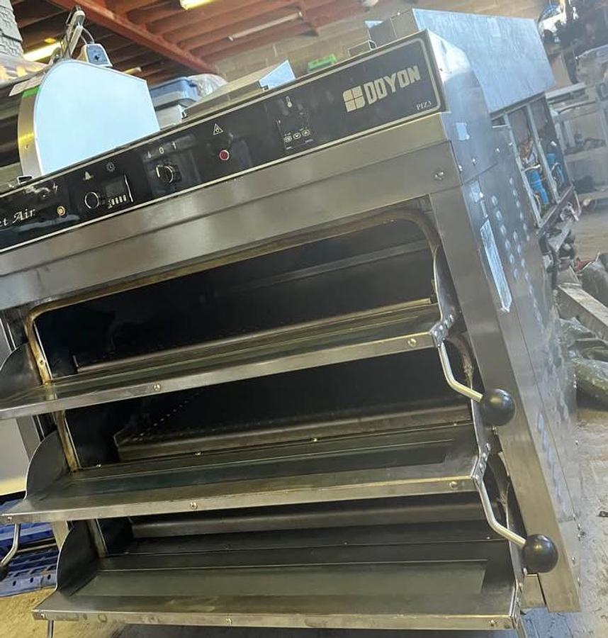 Used Doyon Piz 3 electric deck ovens