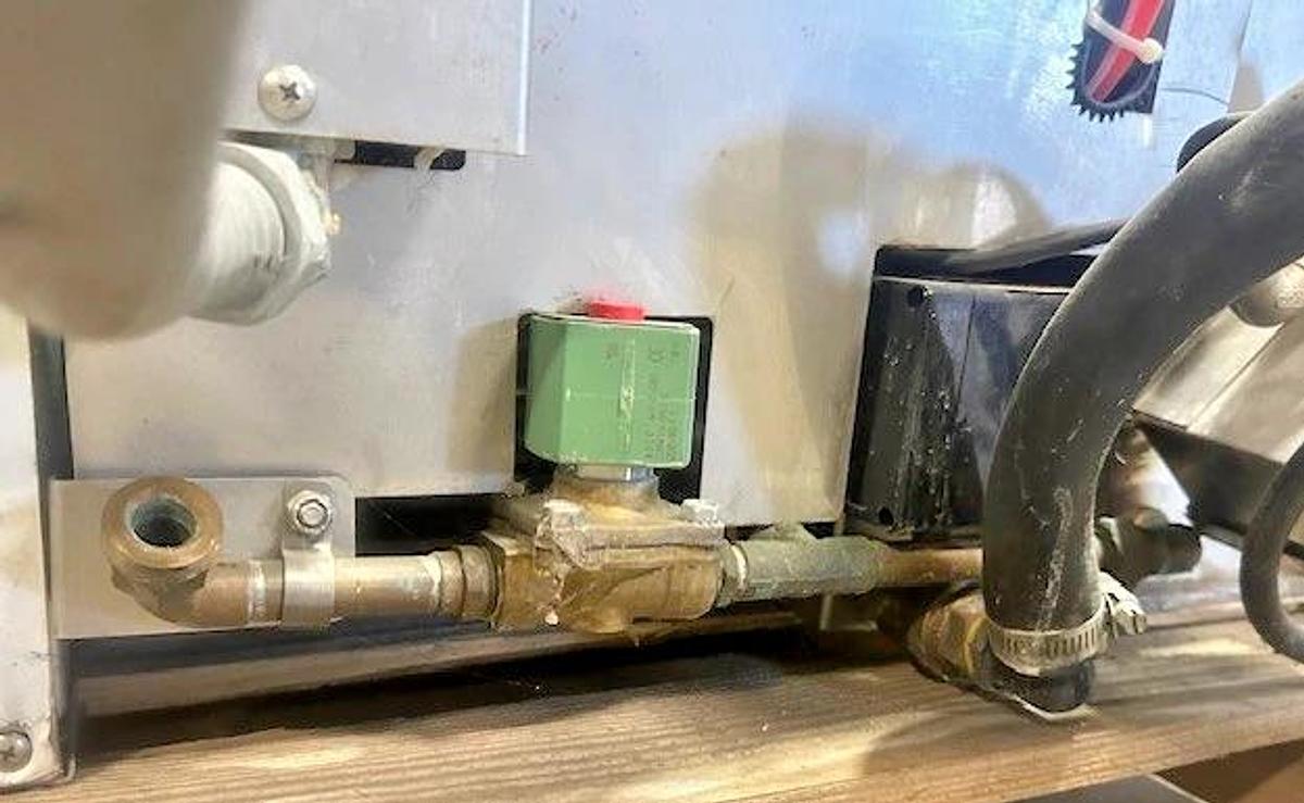 Used JACKSON DISHSTAR HT" HIGH TEMP UNDERCOUNTER DISHWASHER WITH 2 RACKS, 1PH