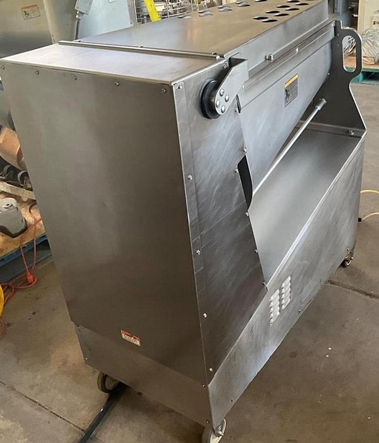 Used Hobart MG2032 200# meat mixer grinder