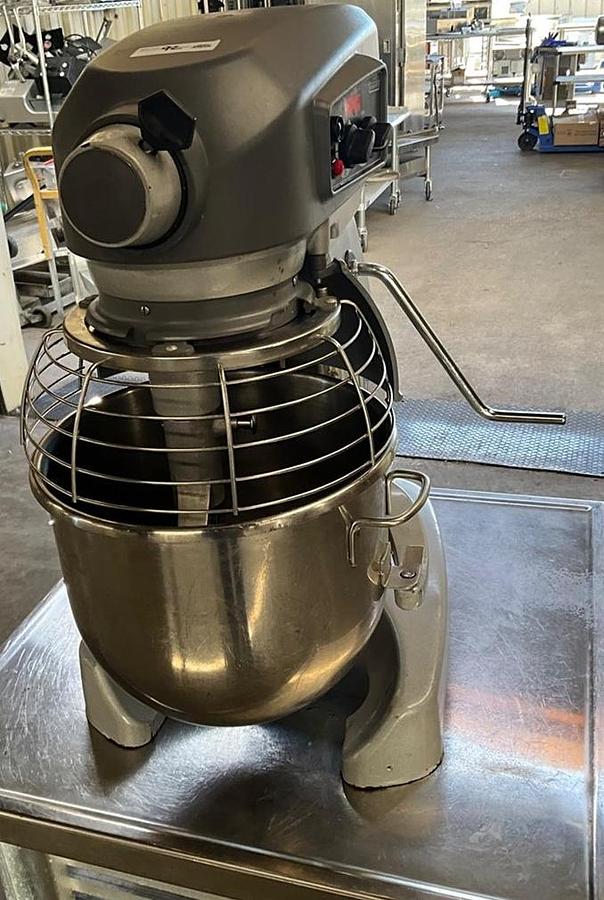Used  Hobart 20qt Legacy with stand