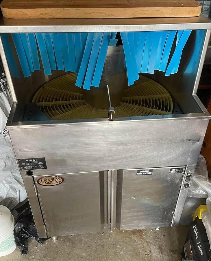 Used CMA GLASS WASHER GL-C