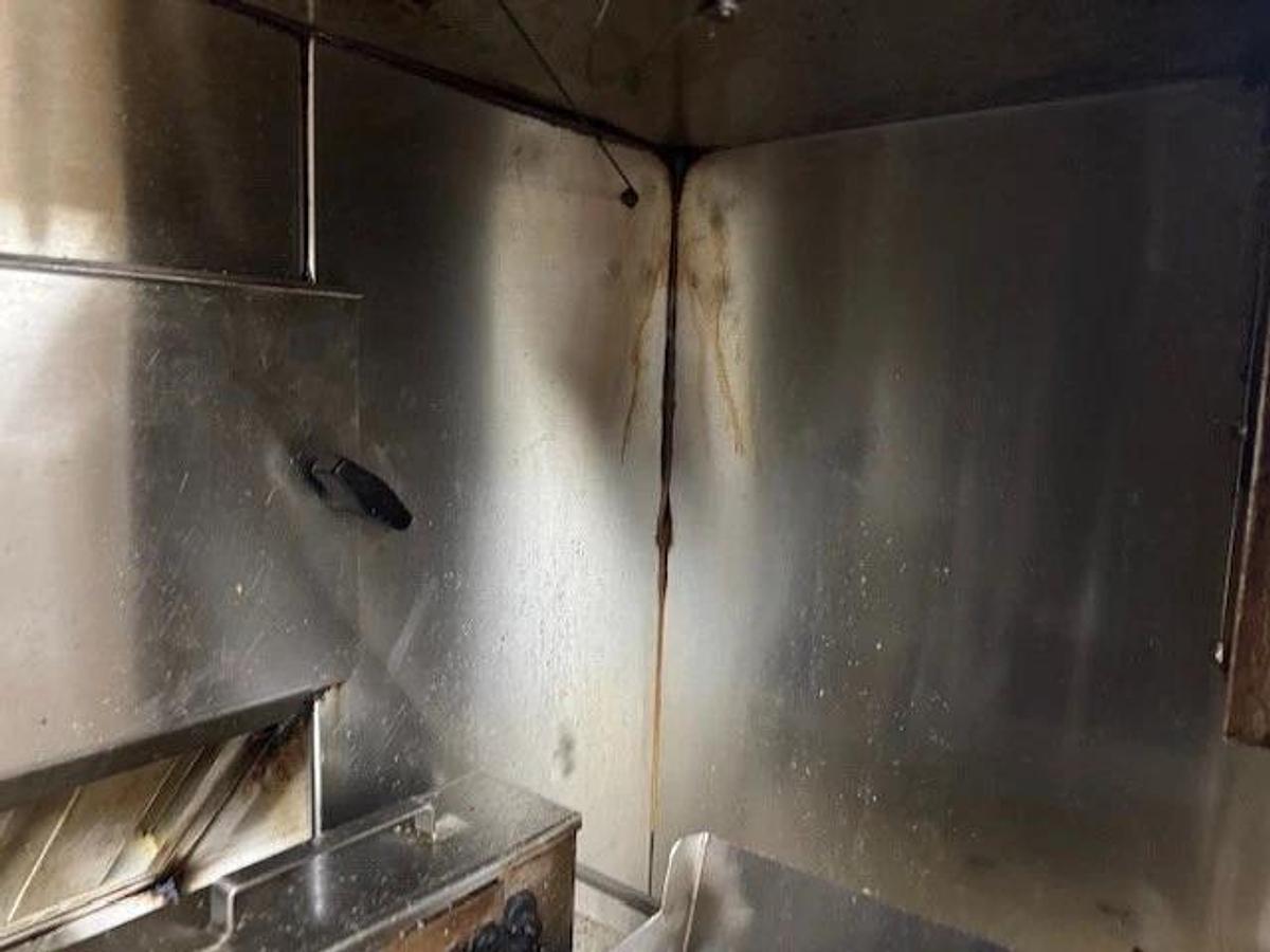 Used DUAL BASKET - AUTOFRY 1 Phase MTI-40C Ventless Deep Fryer with dual heat lamps