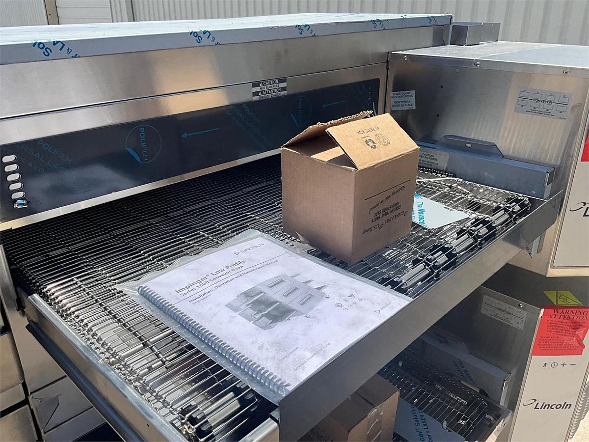 Used 2023 Lincoln gas 1600 double stack conveyor oven - NEVER BEEN USED