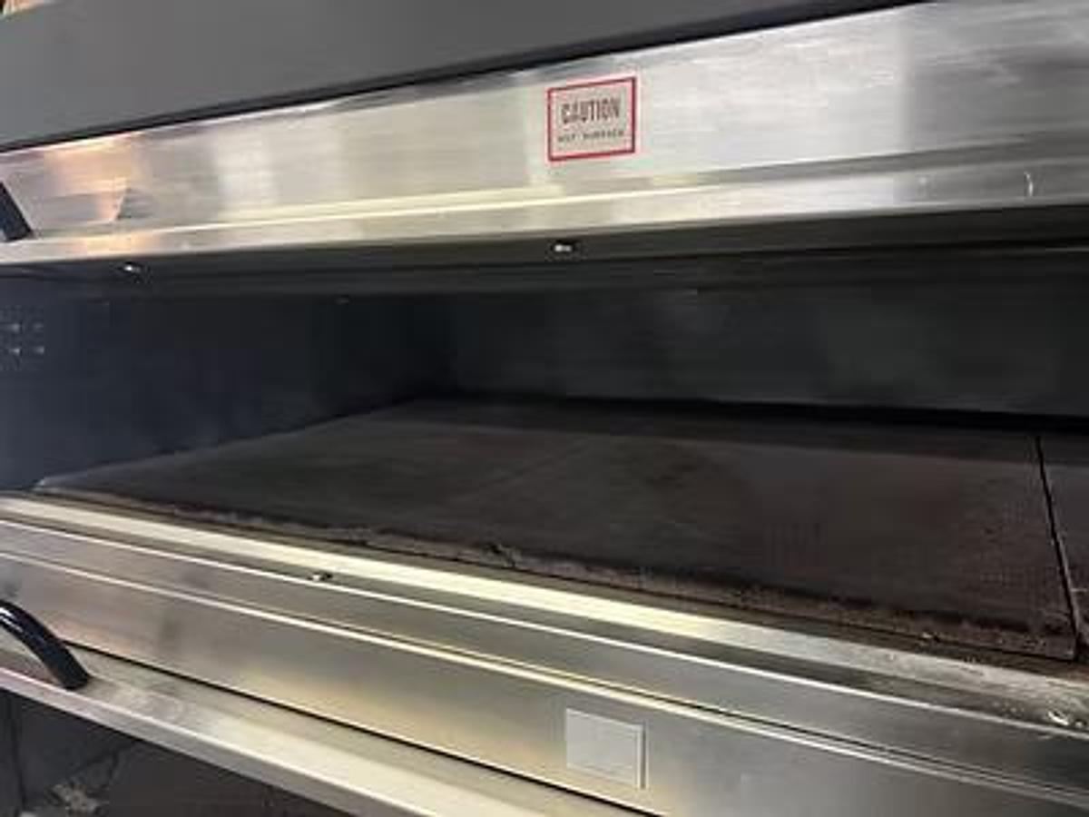 Used Harvest 3 Deck oven