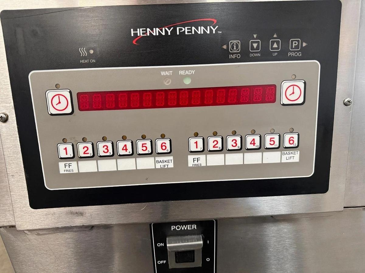 Used Henny Penny Fryer Electric with Filtration & Lift OAE 323