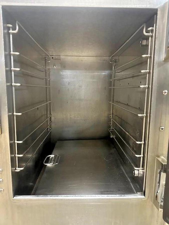 Used ACCUTEMP P61201E060 COUNTERTOP 60,000 BTU 6 PAN LP GAS BOILERLESS STEAMER