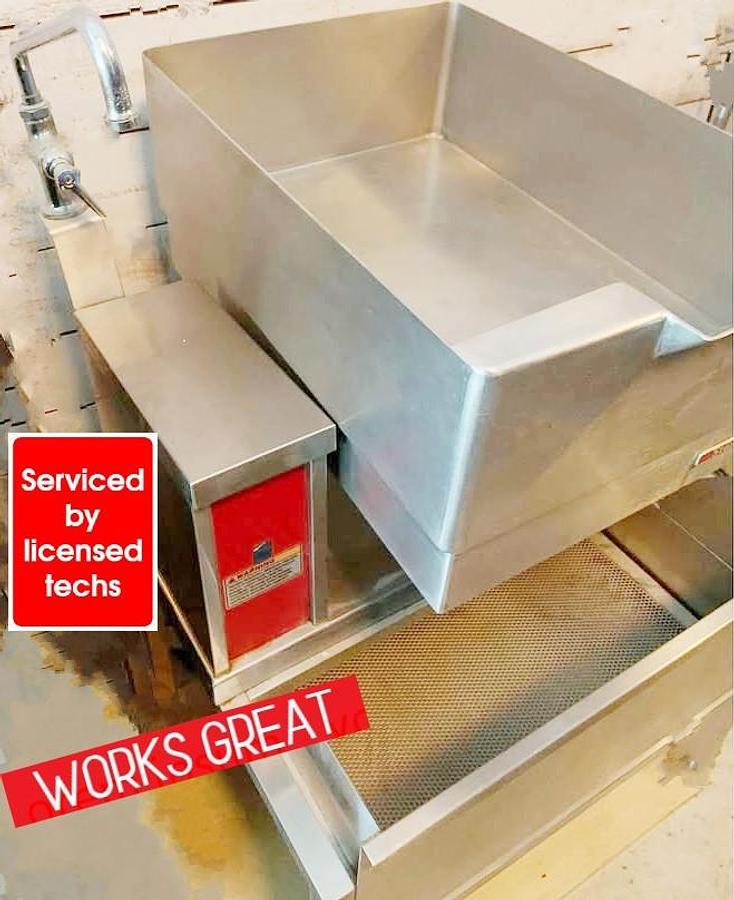 Used Titling Steam Kettle - profit maker