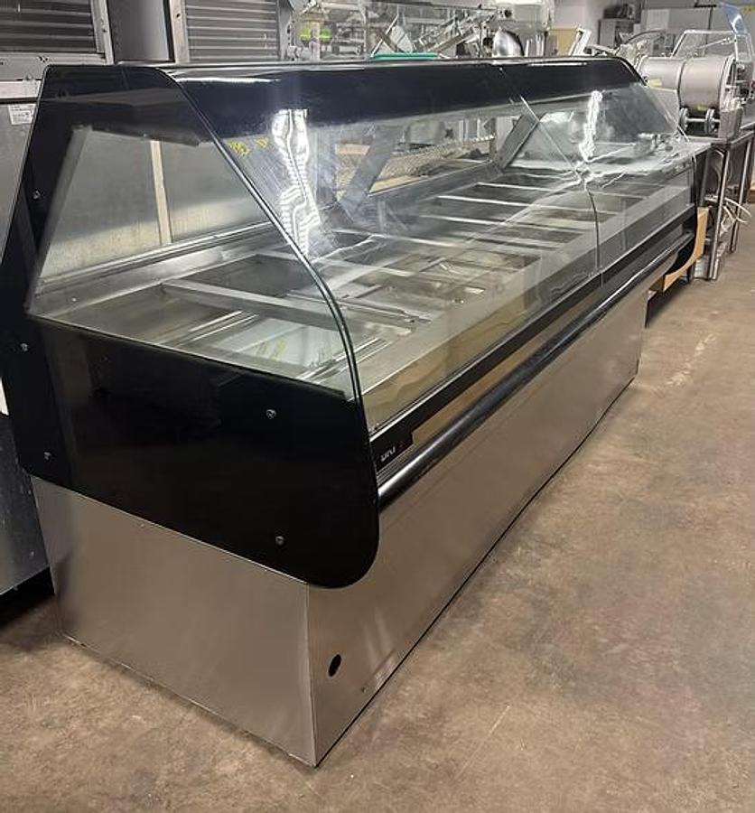 Used BKI 8 Foot Hot Case