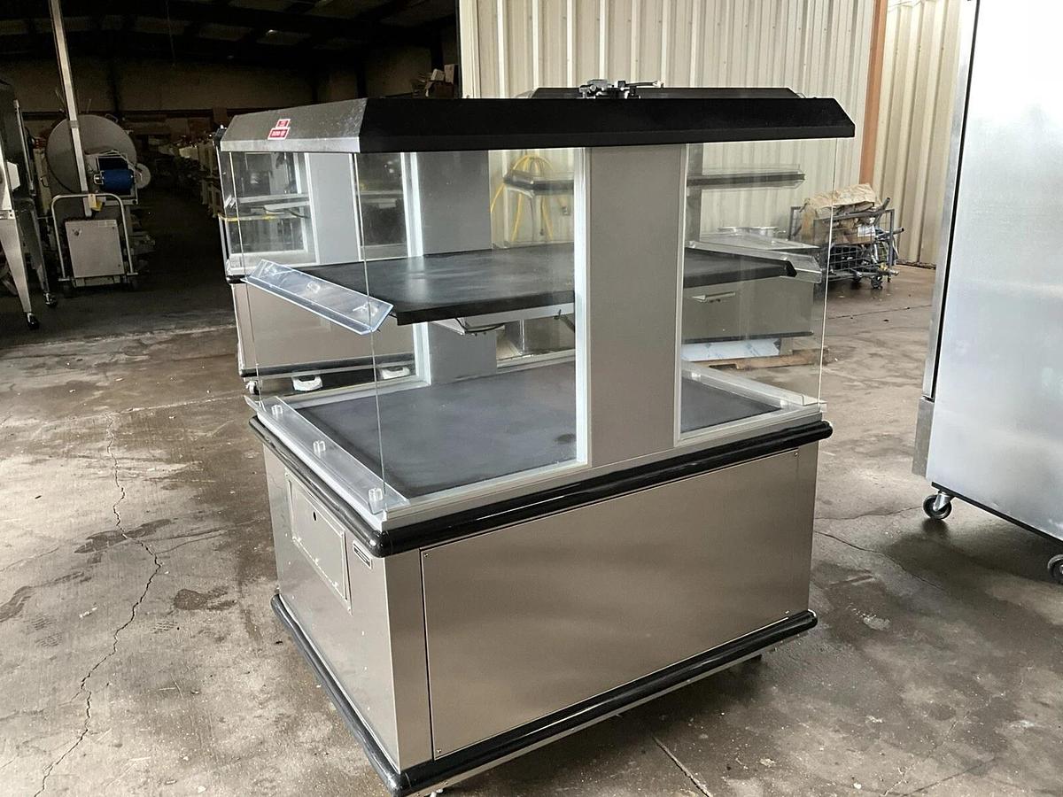 Used 2024 Custom Deli island Hot Food Merchandiser Self-Service Heated Warmer DILW4H