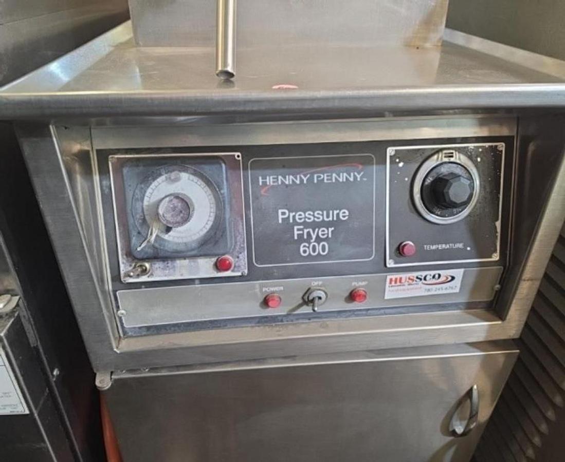 Used Henny Penny Pressure Fryer Model 600