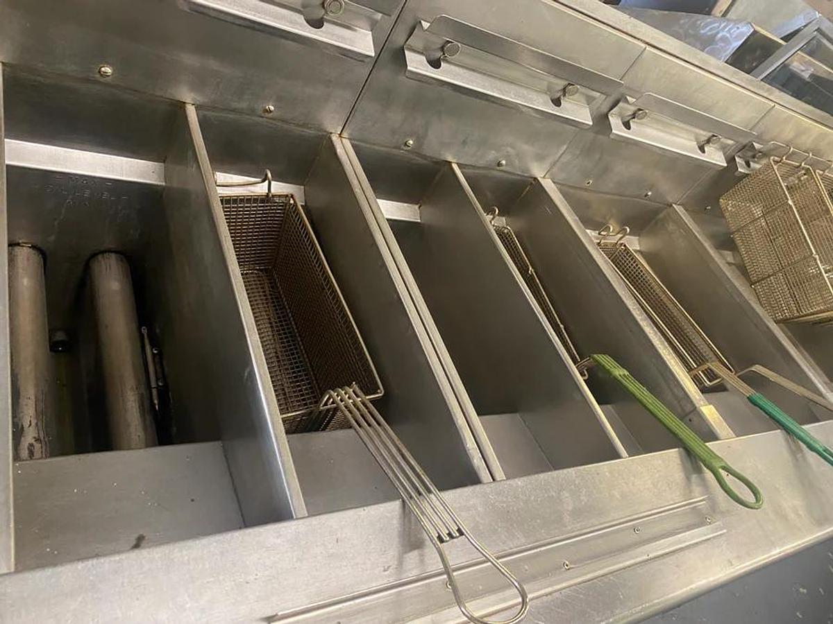 Used Pitco M62 Four Compartment Natural Gas Fryer with Filtration
