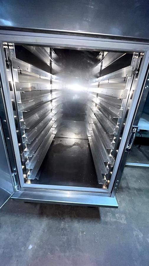 Used Henny Penny HC-900 Heated Holding Cabinet