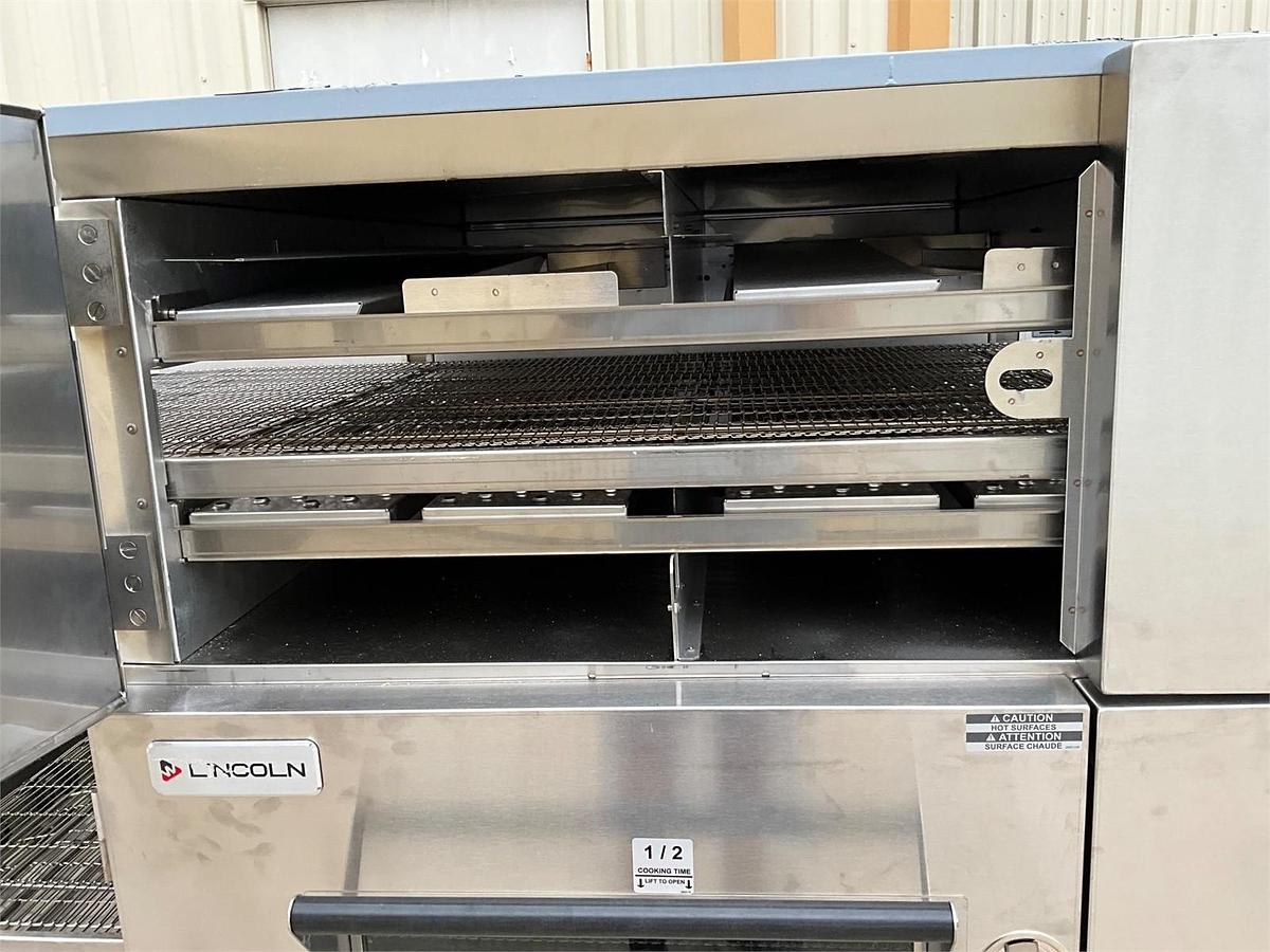 Used 2 stack Lincoln Impinger gas 1600 conveyor oven - NEAR NEW CONDITION