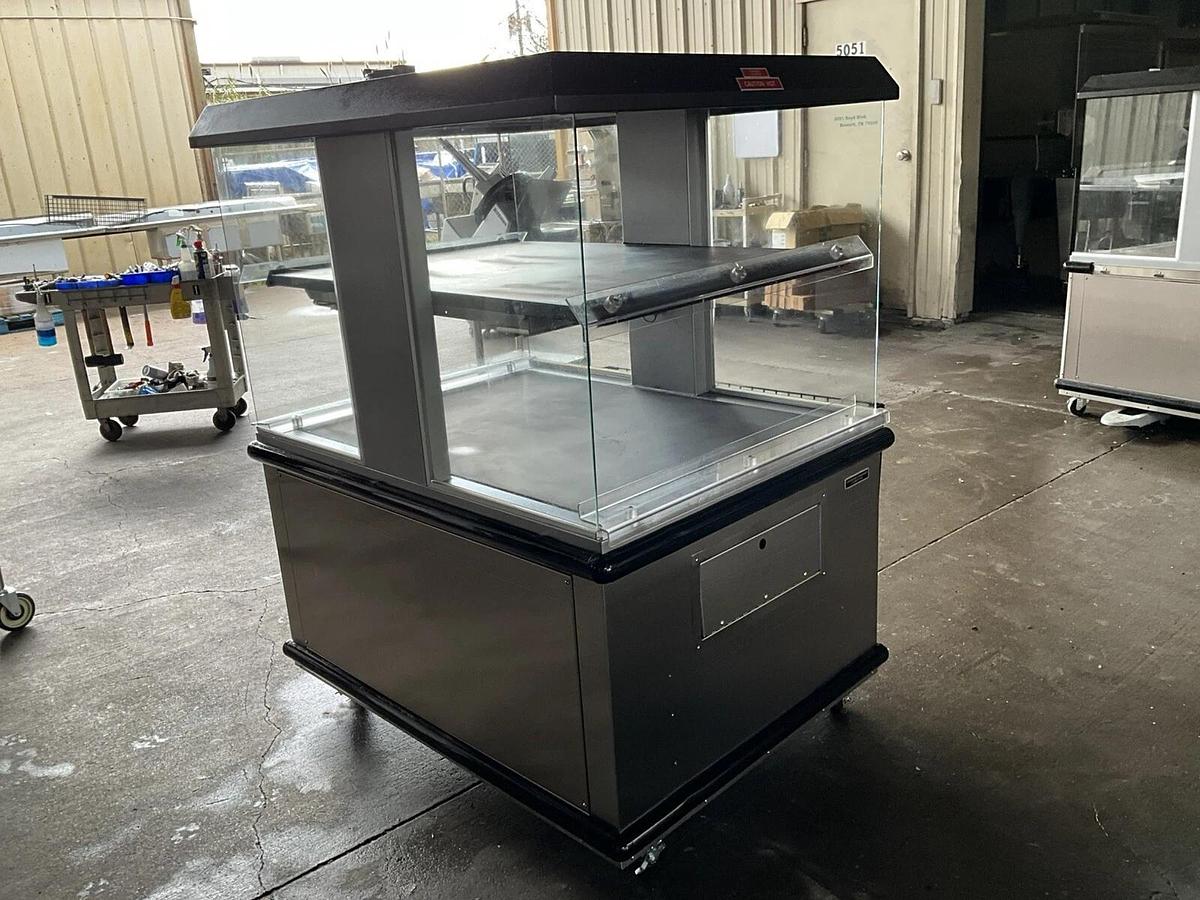 Used 2024 Custom Deli island Hot Food Merchandiser Self-Service Heated Warmer DILW4H