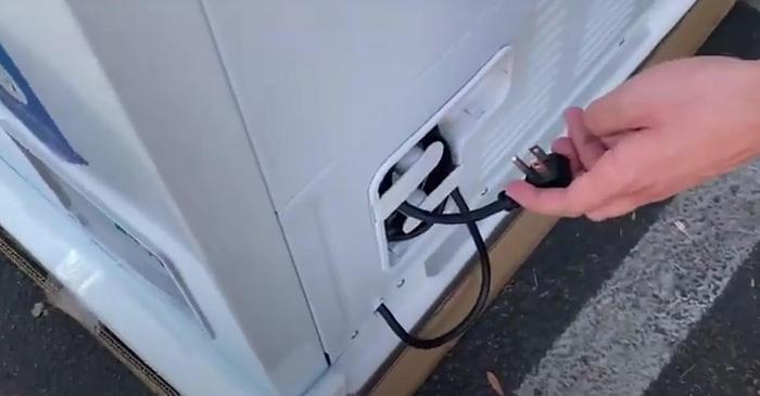 33 CU FOOT HUGE  CHEST FREEZER -