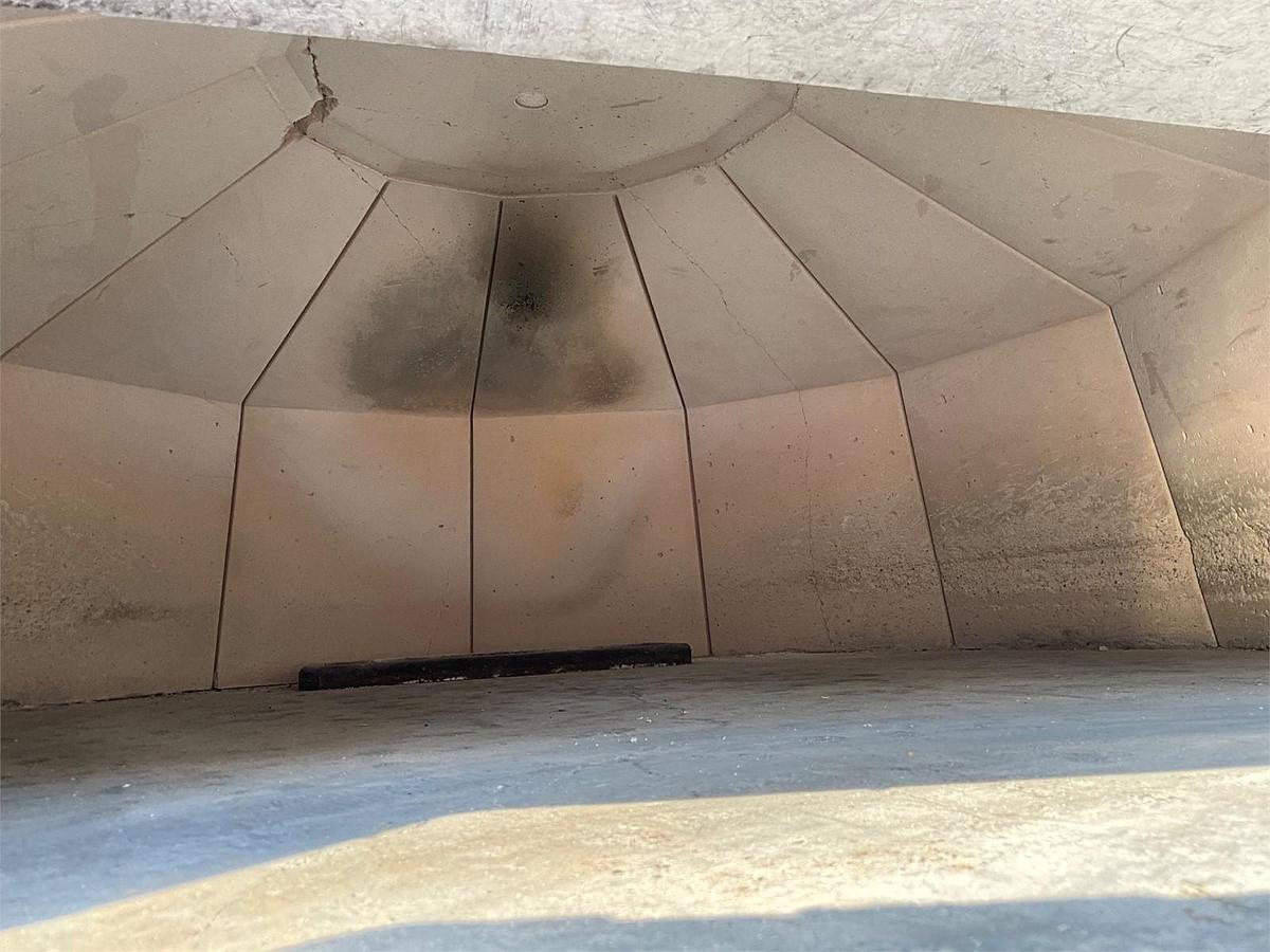 Used Wood stone Mt Adams gas burning pizza oven