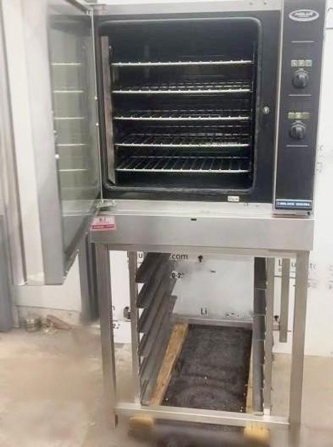 Used Turbofan gas convection oven with stand 29” W