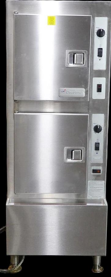 Used CLEVELAND 10 PAN DOUBLE STACKED NATURAL GAS CONVECTION STEAMER MODEL 24CGA10.2