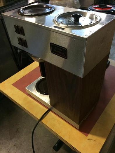 Used BUNN POUR OVER COFFEE MACHINE