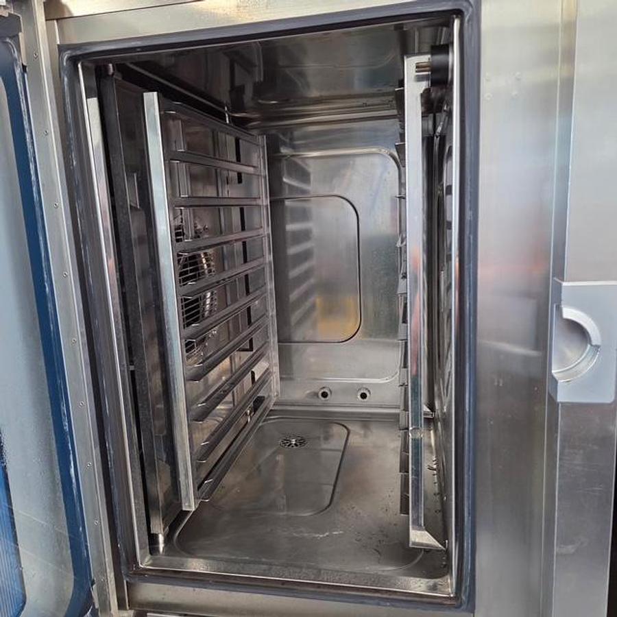 Used Alto Shaam Gas Combi Oven