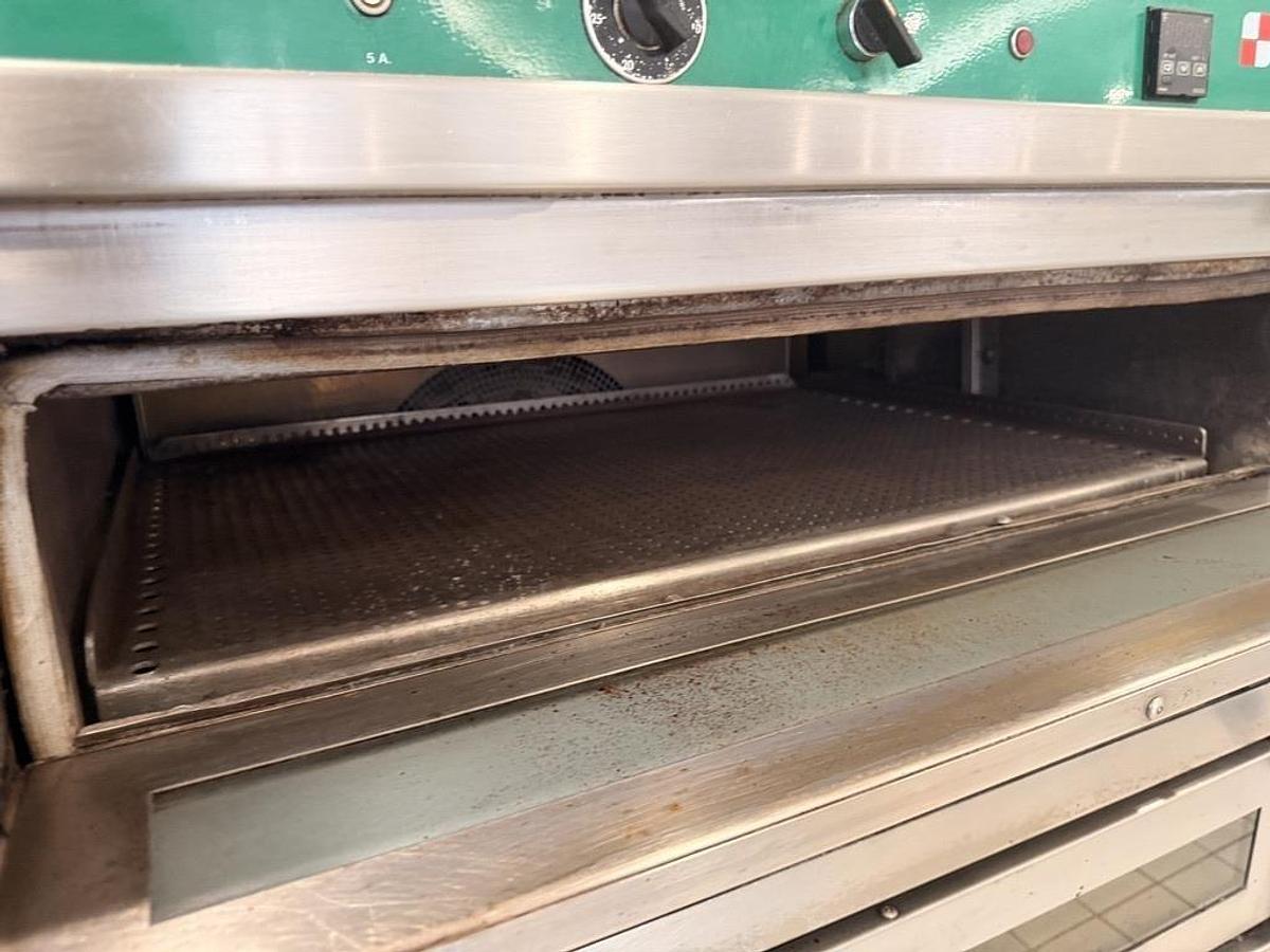 Used DOYON JET AIR 3 DECK OVEN