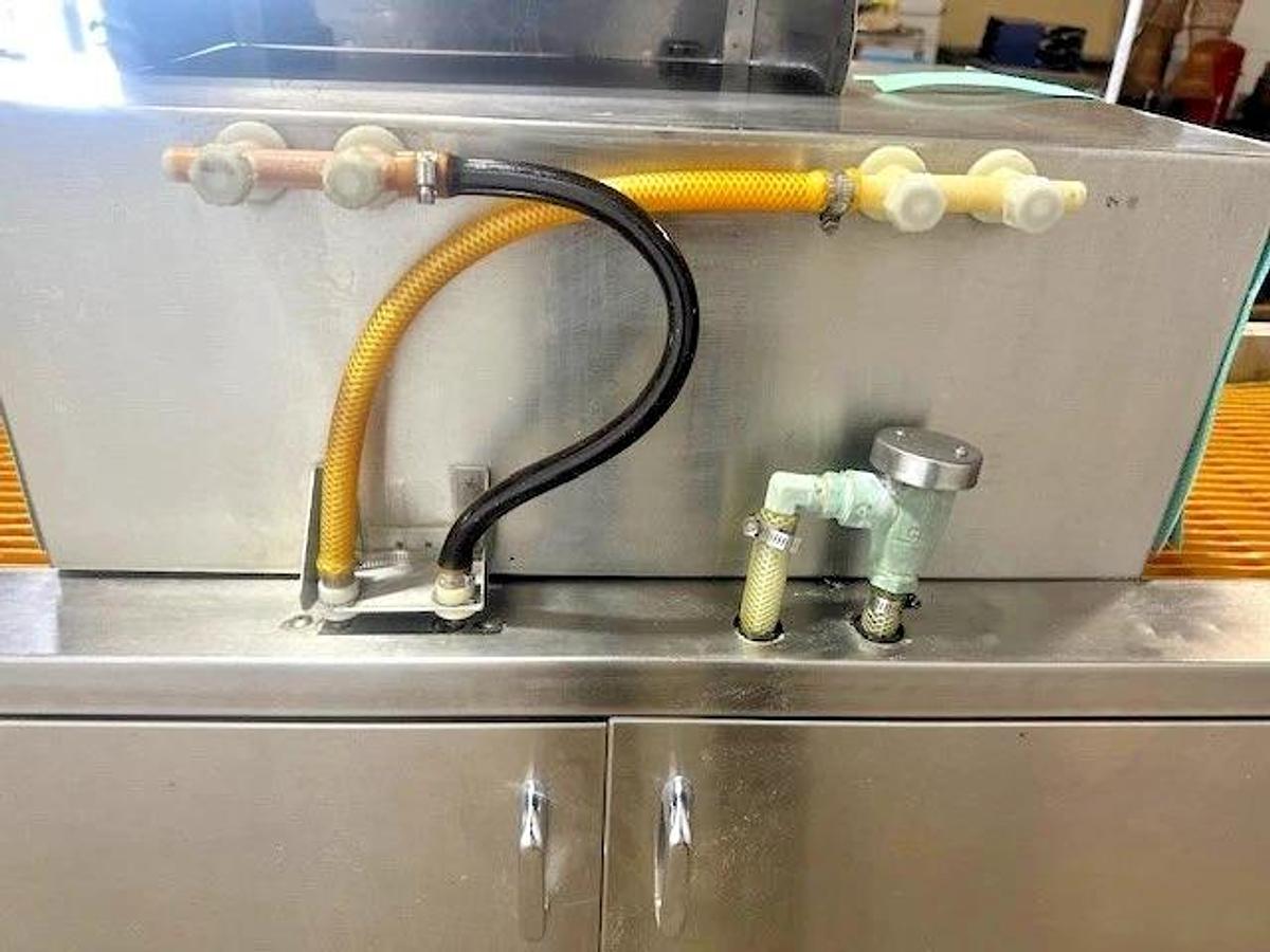 Used MOYER DIEBEL SW600R 72" RIGHT-LEFT LOW TEMP PASS THROUGH AUTOMATIC GLASSWASHER