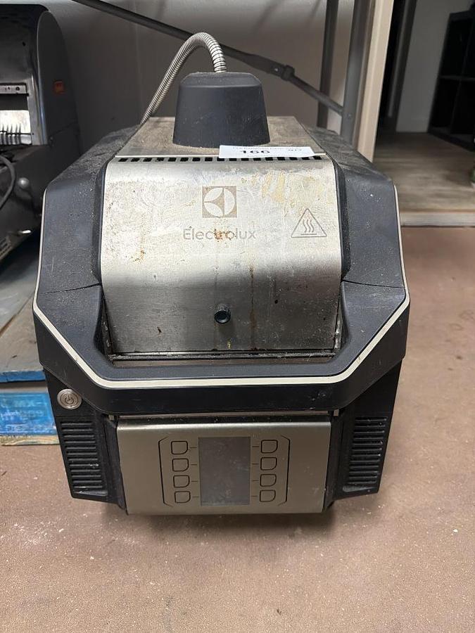 Used Electrolux SpeeDelight HSPP3RPRS High Speed Panini Press