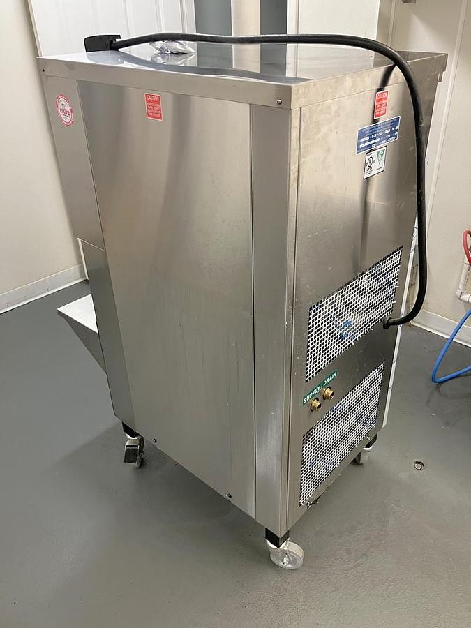 Used 2025 Emery Thompson 24Qt Comm. Batch Freezer - LIKE NEW
