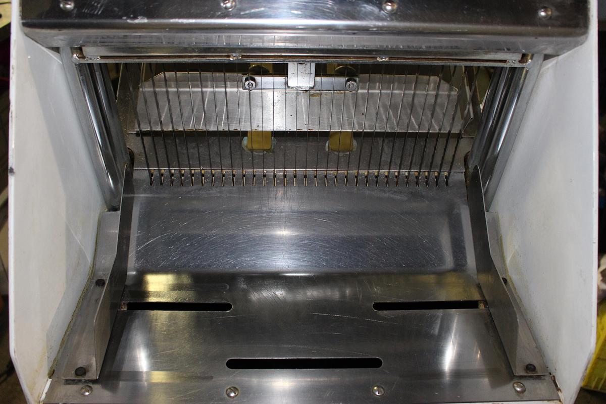 Used Bakers Aid Gravity Fed Commercial Bread Slicer GMB1/2