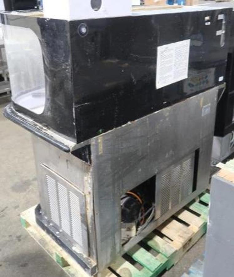 Used Stark lobster tank, on casters