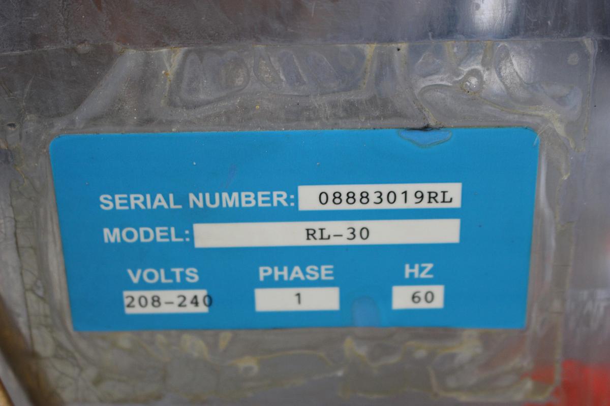 Used 120V - 60Hz - 1360W -