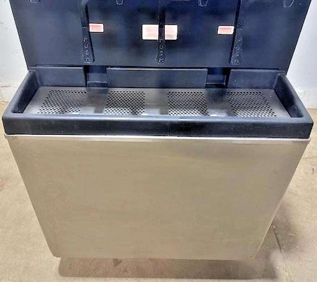 Used TAYLOR 349-27" W COOLED 4FLAVOUR CARBONATED FROZEN BEVERAGE SLUSHIE MACHINE 1PH