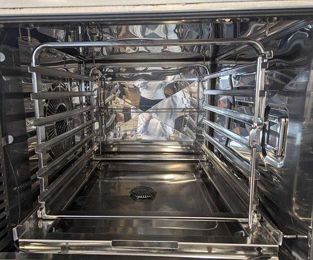 Refurbished RATIONAL SCC62G SELF COOKING CENTER GAS COMBI OVEN