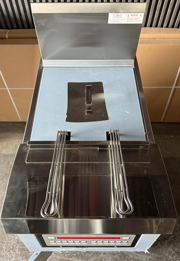 Used Henny Penny New Open Fryer - Auto Filtration - Natural Gas