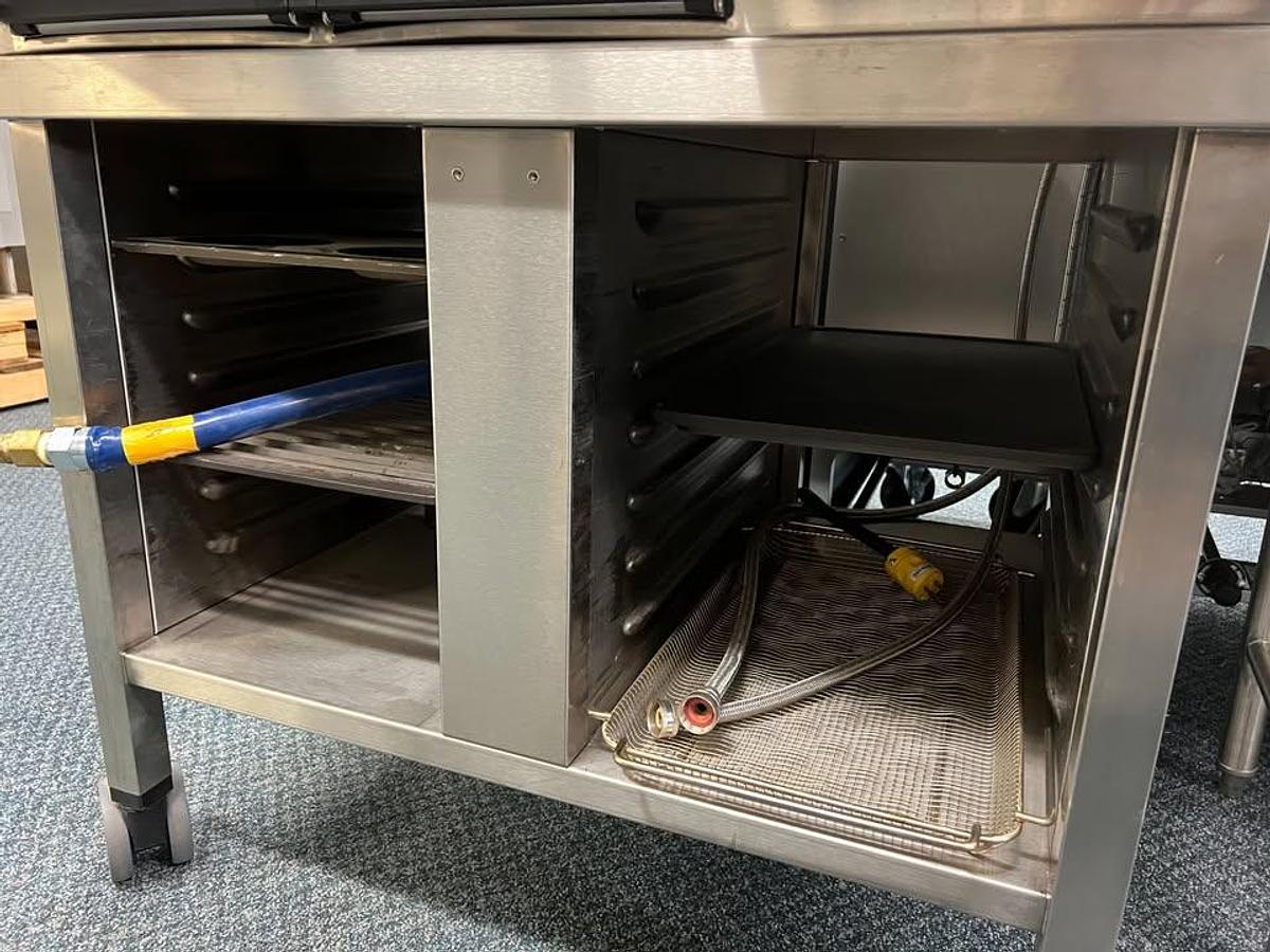 Used Lainox Naboo Combi Oven - DEMO MODEL - C/W WARRANTY