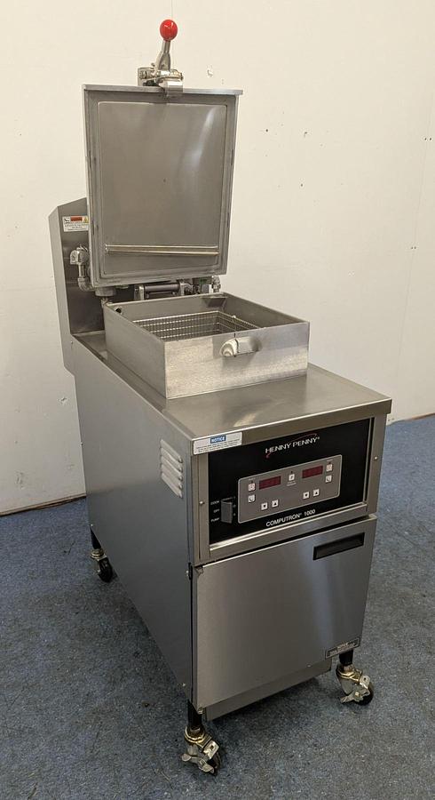 Used Henny Penny PFG600 Gas Pressure Fryer - 2 AVAILABLE - LIKE NEW CONDITION