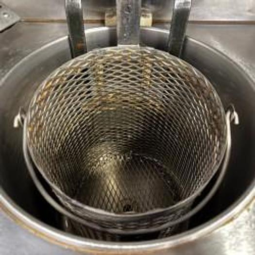 Used Giles Ventless Electric Kettle Fryer With Filtration MGF