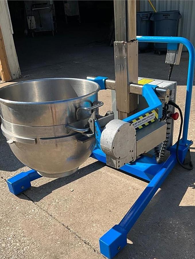 Used Savage Brother 0712HT bakery Bowl kettle lift -